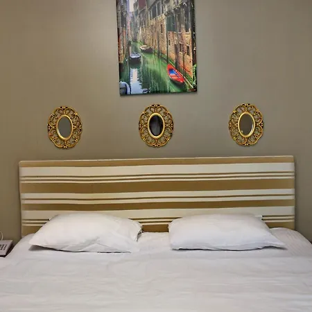 Boutique Hotel 3*